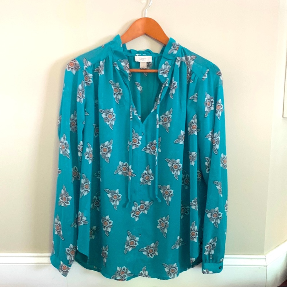 Loft Outlet Sheer Floral Blouse size M